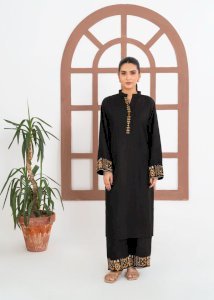 Koh-e-Noor 2PCS – Black Embroidered Linen Kurta Set