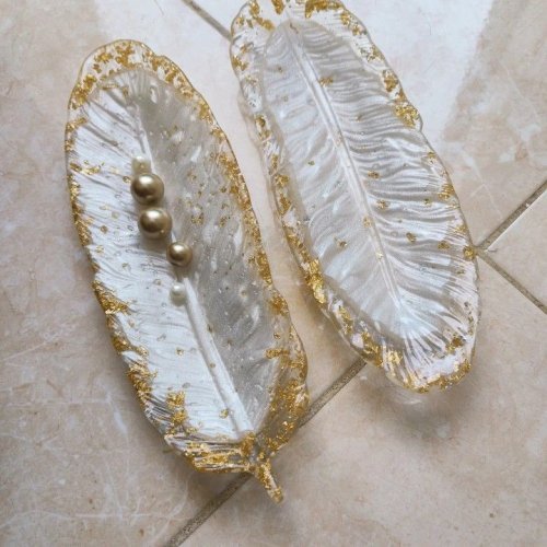 Elegant Handmade Feather-Shaped Resin Coasters/Trays