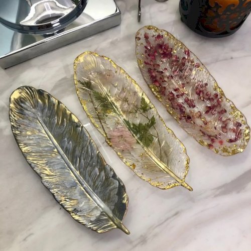 Elegant Handmade Feather-Shaped Resin Coasters/Trays