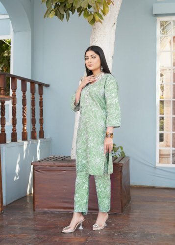 Green Rose 2 PCs (stitched)