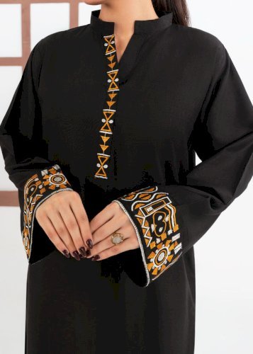 Koh-e-Noor 2PCS – Black Embroidered Linen Kurta Set