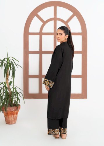 Koh-e-Noor 2PCS – Black Embroidered Linen Kurta Set