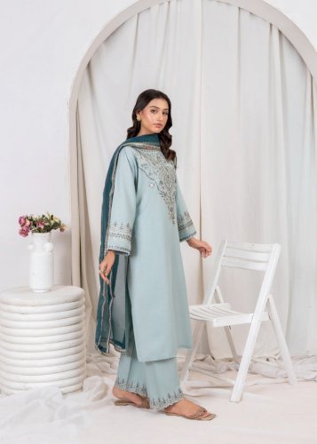 Sea Breeze 3PCS – Elegant Pastel Green Embroidered Cotton Suit