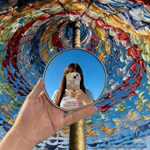 Travel Selfie Mirror – Create Stunning Wide-Angle Photos Anywhere